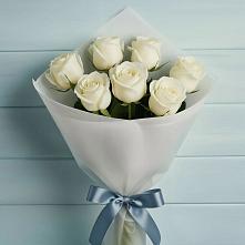 7 Белых роз Эдлесс Лав в Новосибирске Букет 7 Белых роз Эдлесс Лав в Новосибирске