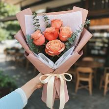 Букет цветов из:  Розы в Новосибирске