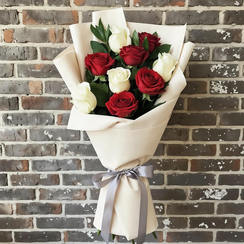 Букет цветов из: Розы в Новосибирске