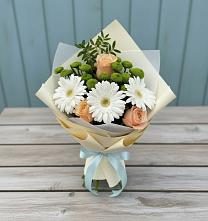 Букет цветов из:  Герберы, Розы и Хризантемы в Новосибирске